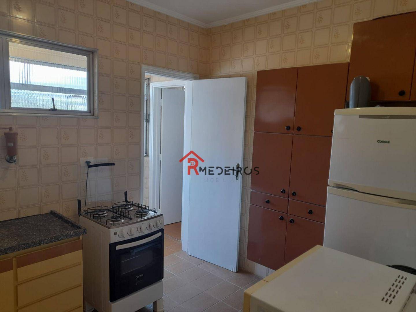 Apartamento à venda com 2 quartos, 70m² - Foto 11