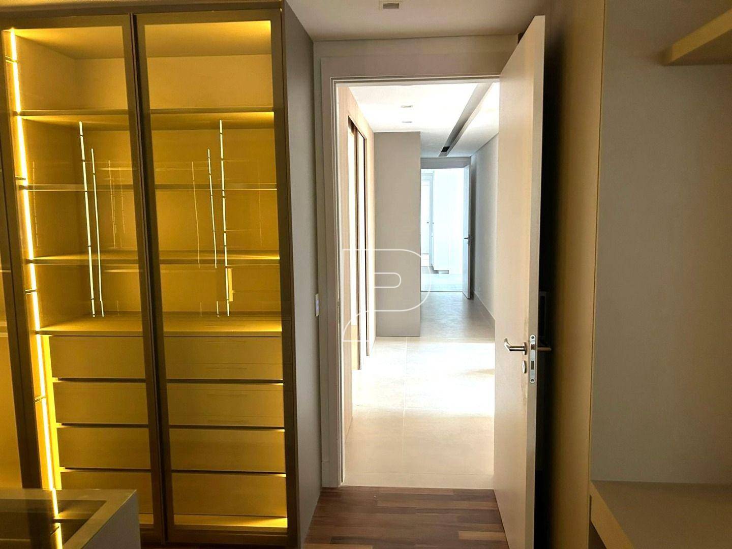 Casa de Condomínio à venda com 4 quartos, 650m² - Foto 21