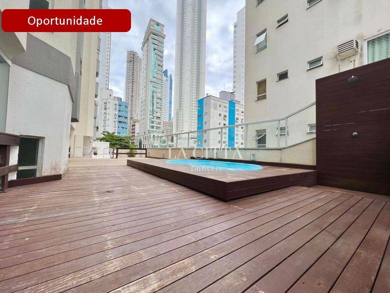 Apartamento à venda com 2 quartos, 65m² - Foto 2