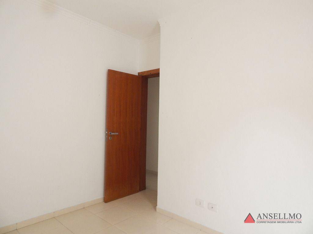 Sobrado à venda e aluguel com 3 quartos, 192m² - Foto 17