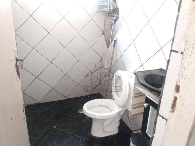 Casa à venda com 4 quartos, 330m² - Foto 12