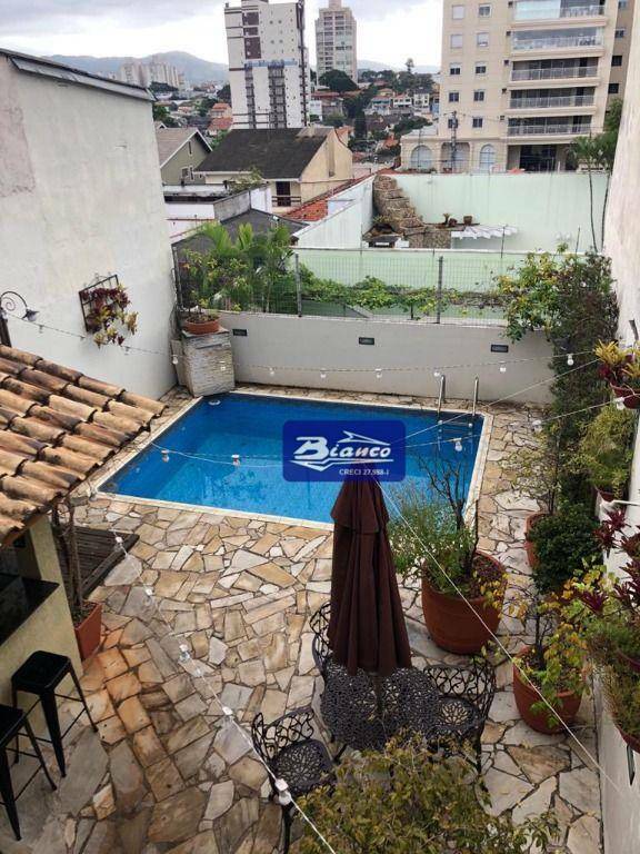 Sobrado à venda com 3 quartos, 220m² - Foto 4