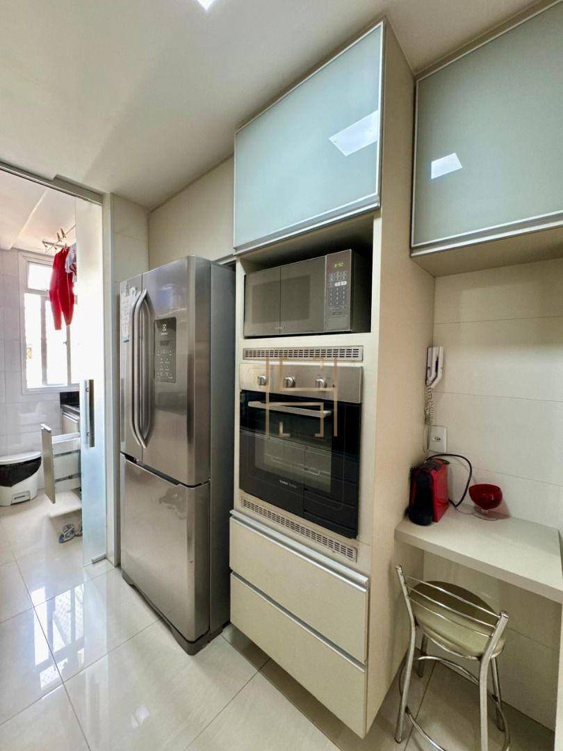 Apartamento à venda com 3 quartos, 83m² - Foto 7