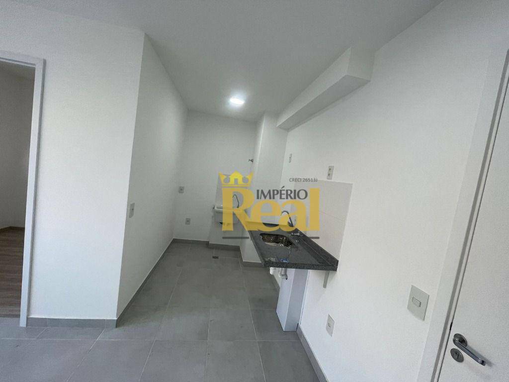 Apartamento para alugar com 2 quartos, 37m² - Foto 6