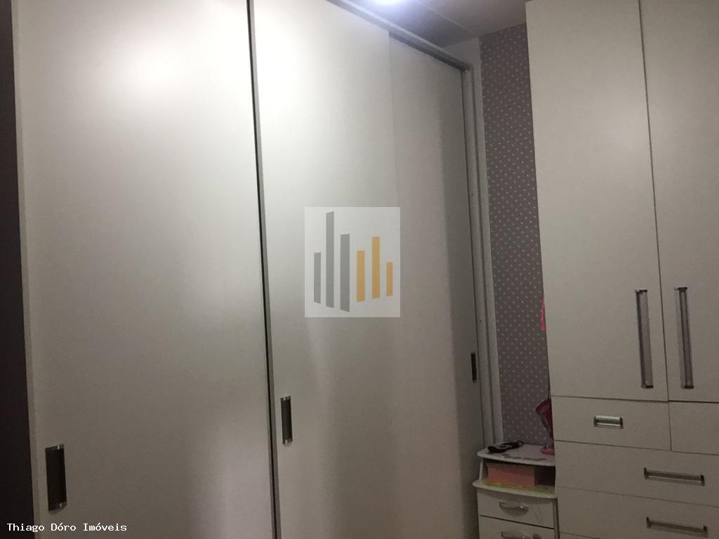 Apartamento à venda com 2 quartos, 60m² - Foto 9