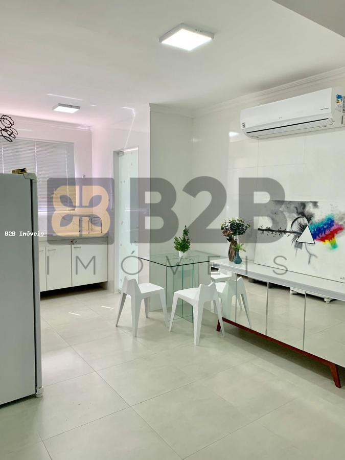 Apartamento à venda com 2 quartos, 75m² - Foto 24