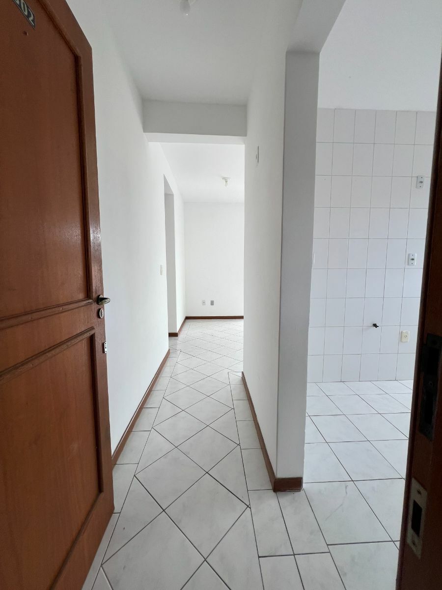 Apartamento à venda e aluguel com 2 quartos, 61m² - Foto 2