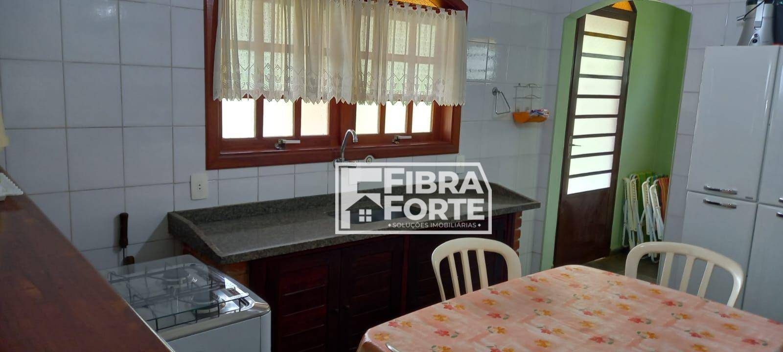 Chácara à venda com 2 quartos, 220m² - Foto 13