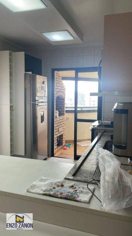 Apartamento à venda com 3 quartos, 144m² - Foto 19