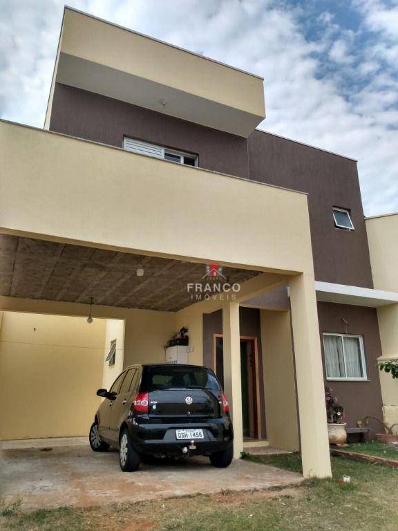 Casa à venda com 3 quartos, 173m² - Foto 2