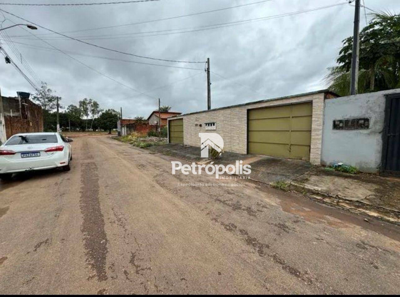 Kitnet e Studio à venda com 3 quartos, 300m² - Foto 2