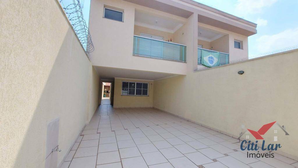 Sobrado à venda com 3 quartos, 170m² - Foto 1