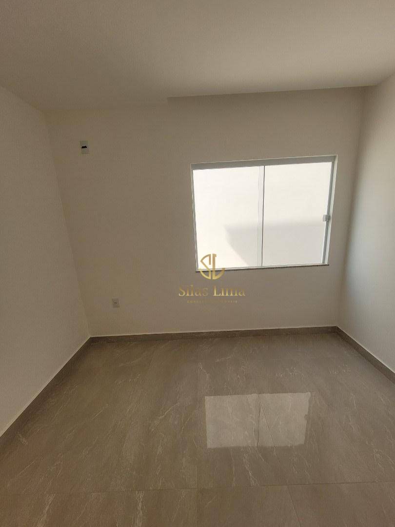 Casa à venda com 4 quartos, 210m² - Foto 13