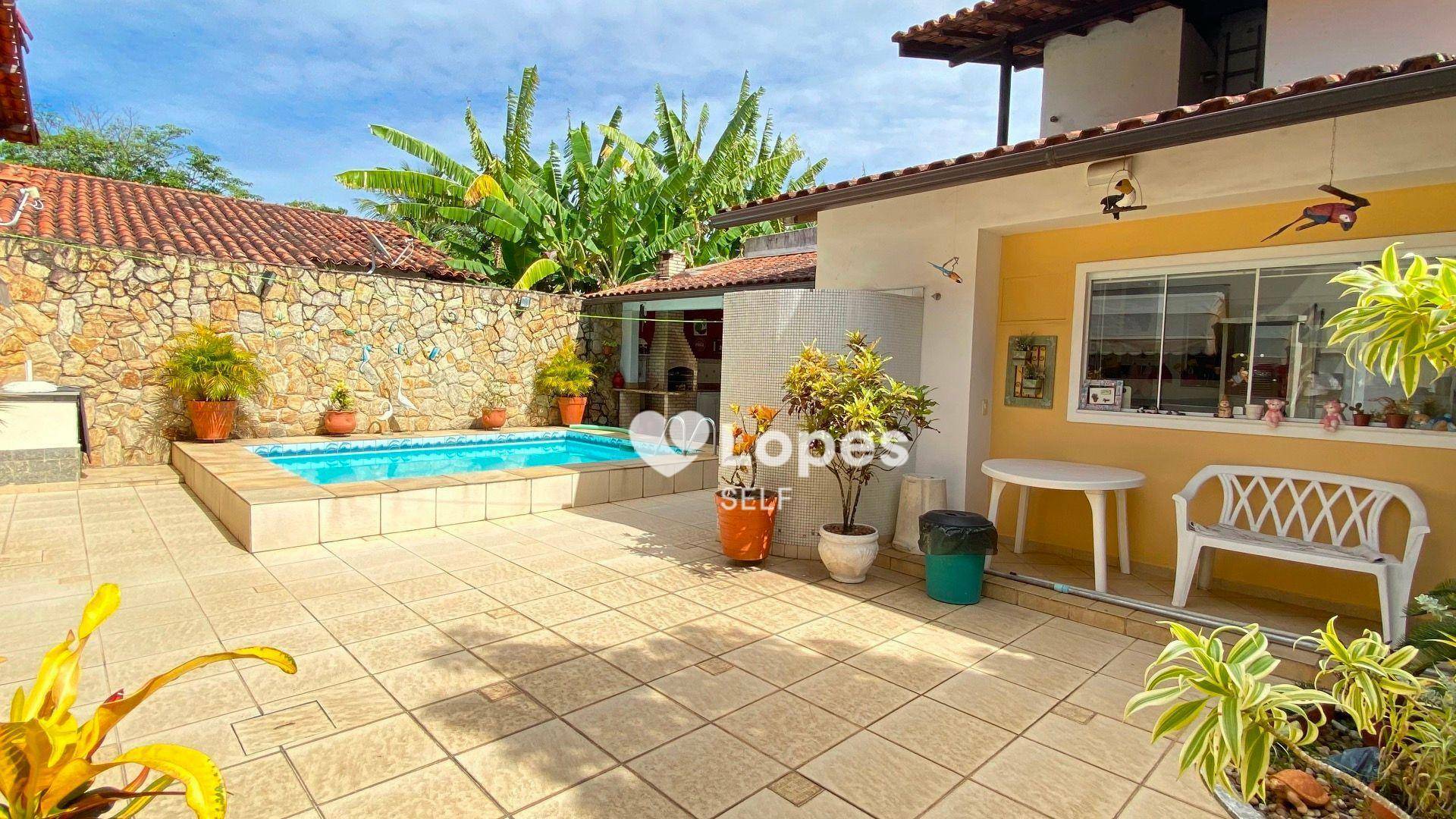 Casa à venda com 3 quartos, 360M2 - Foto 1