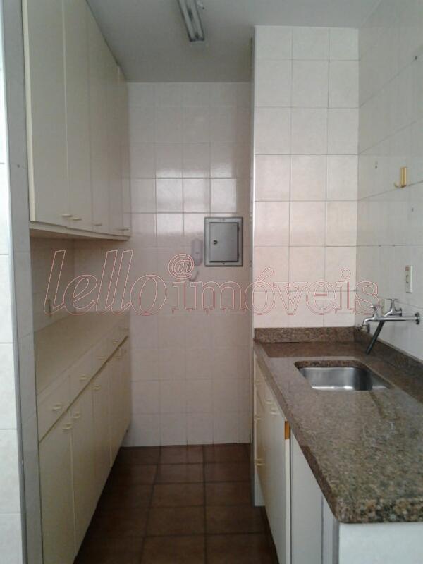 Apartamento para alugar com 3 quartos, 140m² - Foto 7