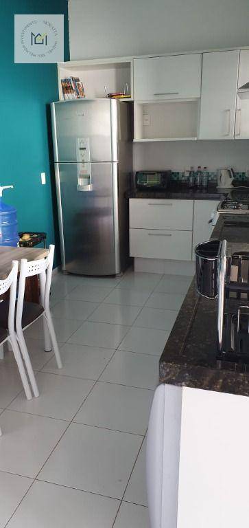 Casa de Condomínio à venda com 3 quartos, 180m² - Foto 5