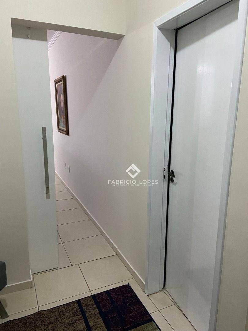 Casa à venda com 3 quartos, 131m² - Foto 12