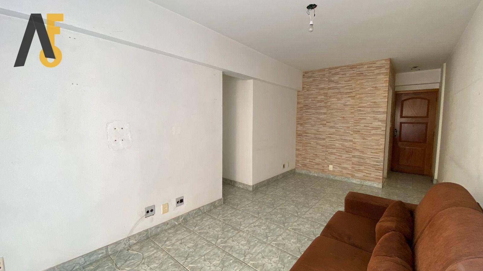 Apartamento à venda com 3 quartos, 75m² - Foto 2