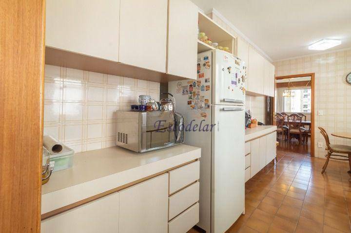 Apartamento à venda com 4 quartos, 172m² - Foto 4