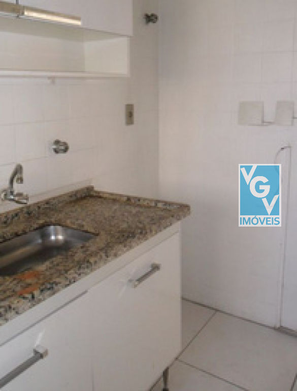 Apartamento para alugar com 3 quartos, 88m² - Foto 9