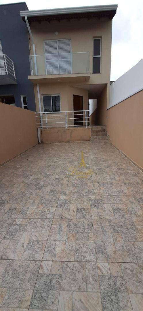 Sobrado à venda com 3 quartos, 110m² - Foto 1