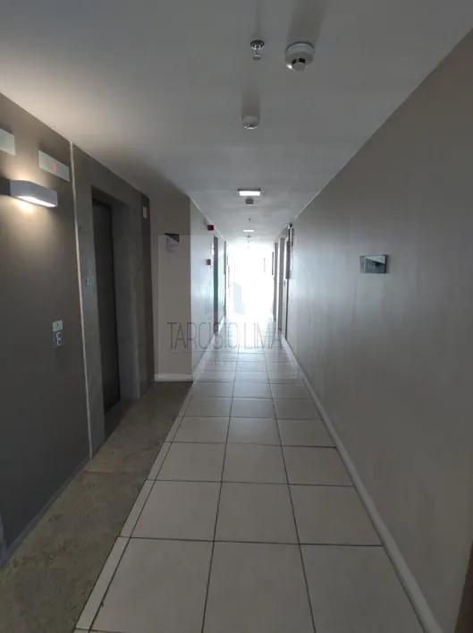 Conjunto Comercial-Sala à venda com 1 quarto, 32m² - Foto 18