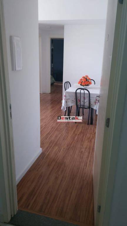 Apartamento à venda com 2 quartos, 55m² - Foto 15