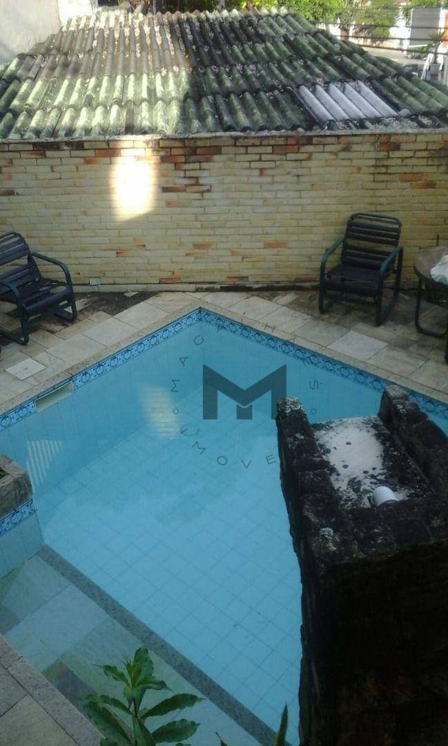 Casa à venda com 7 quartos, 510m² - Foto 2