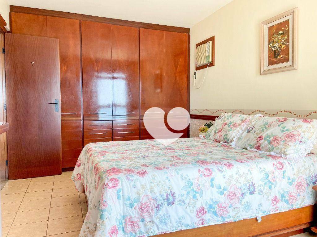 Apartamento para alugar com 4 quartos, 250m² - Foto 15