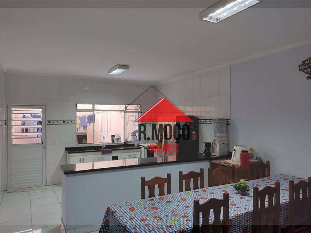 Sobrado à venda com 5 quartos, 240m² - Foto 5