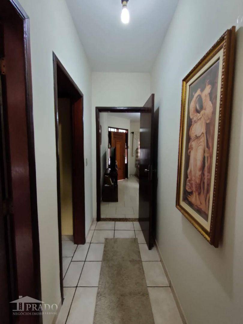 Casa à venda com 3 quartos, 197m² - Foto 9