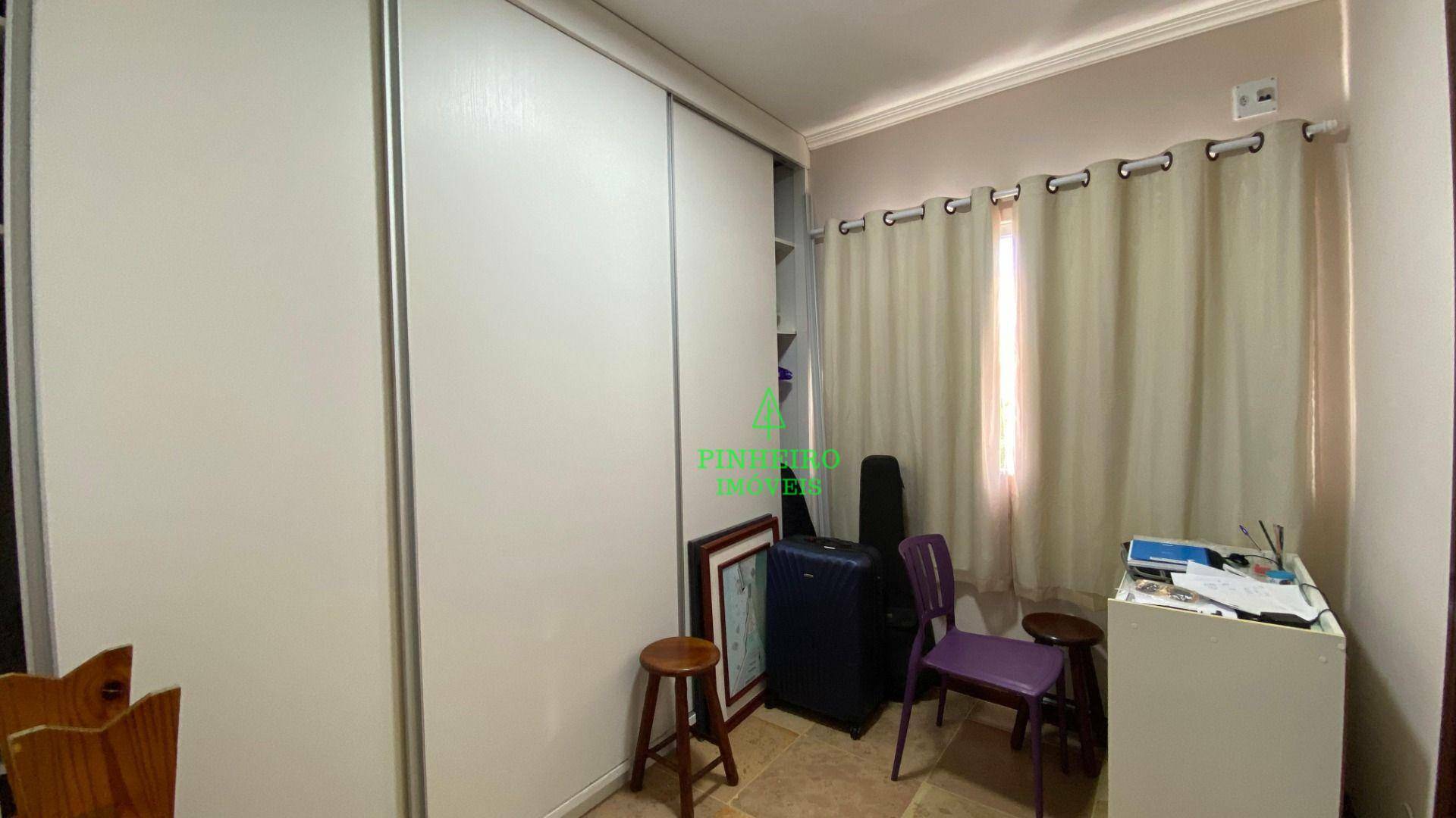 Casa à venda com 4 quartos, 300m² - Foto 6