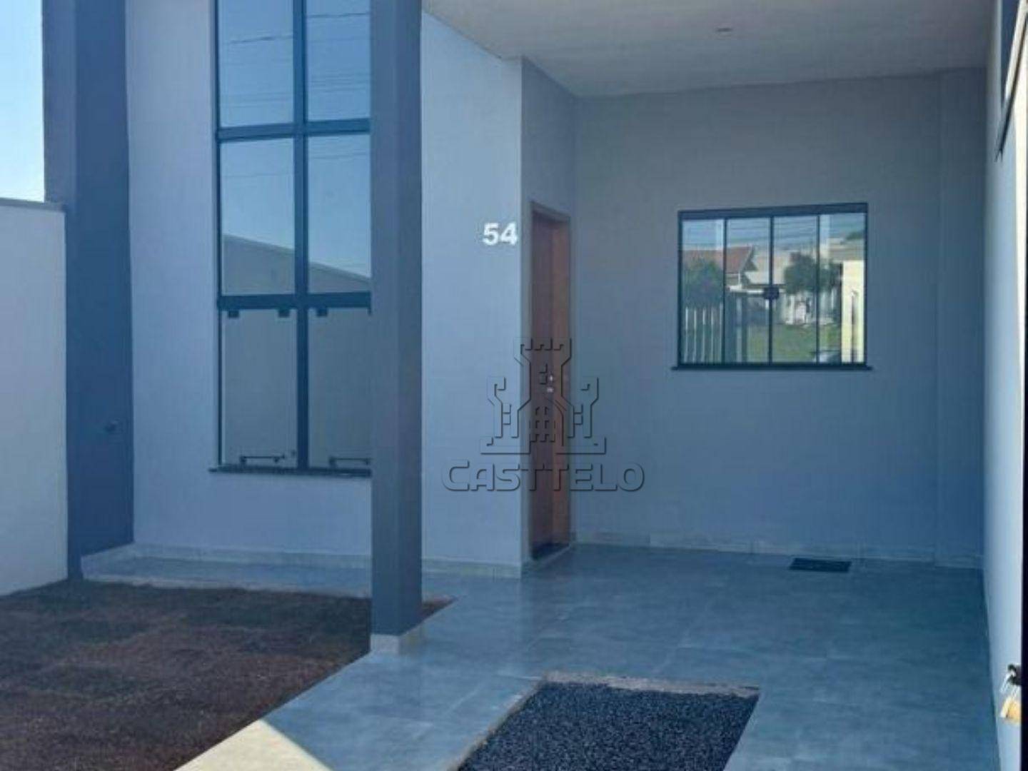 Casa à venda com 3 quartos, 77m² - Foto 1