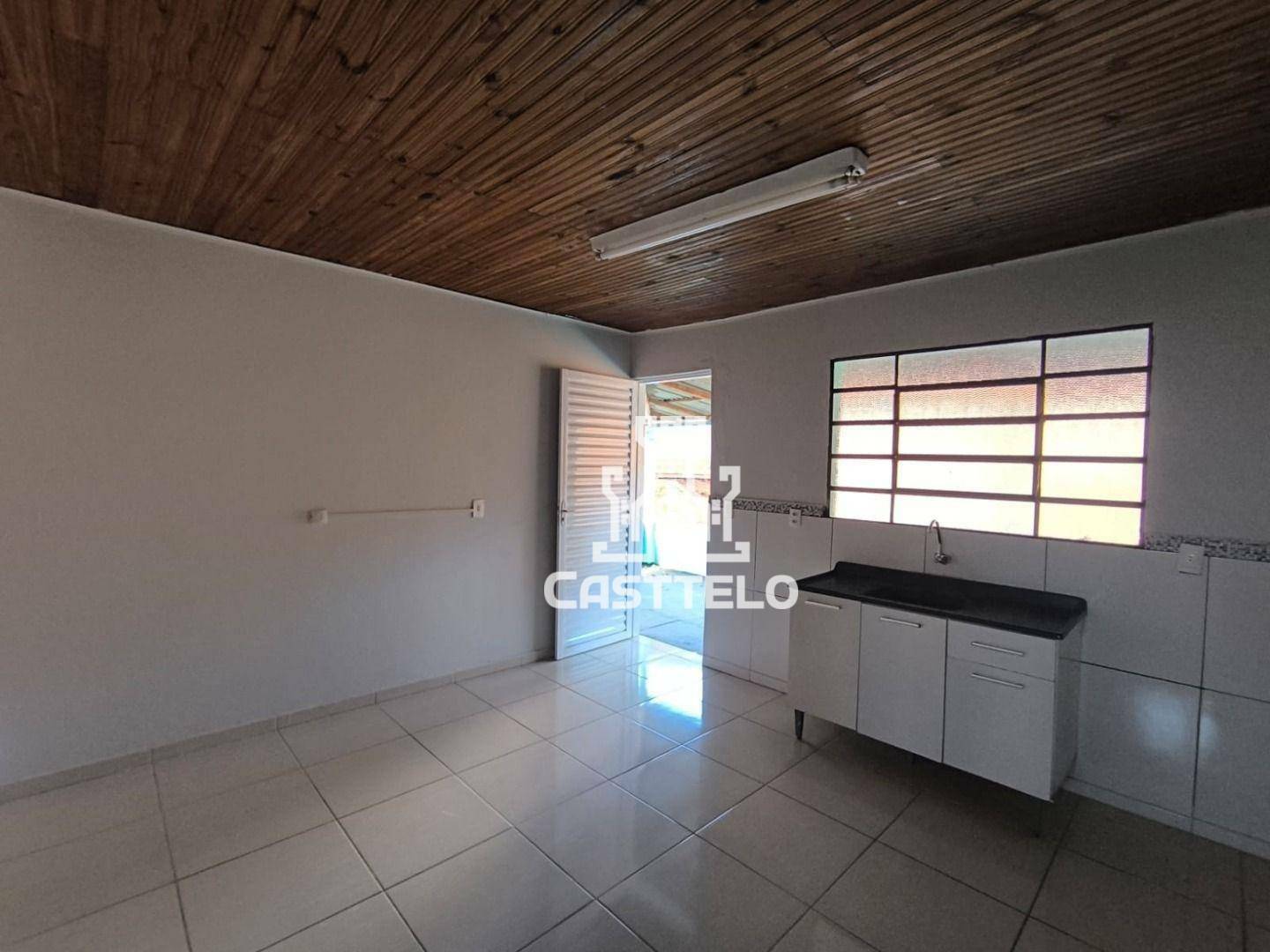 Casa para alugar com 2 quartos, 60m² - Foto 15