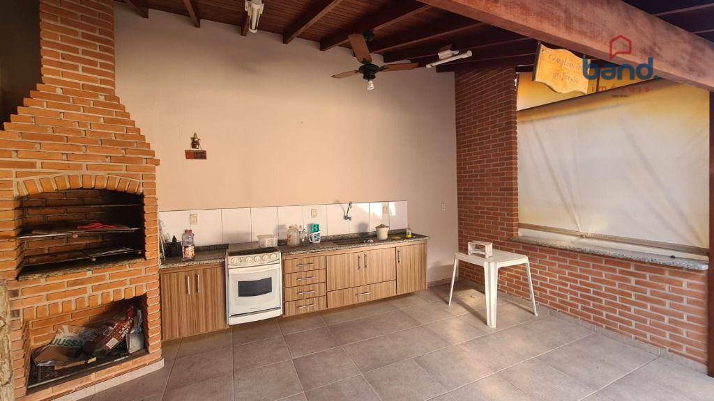 Casa à venda com 3 quartos, 241m² - Foto 14