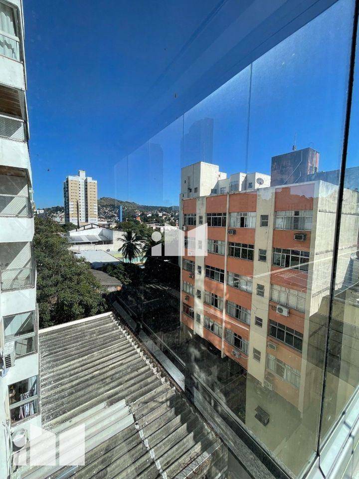 Apartamento à venda com 2 quartos, 60m² - Foto 25