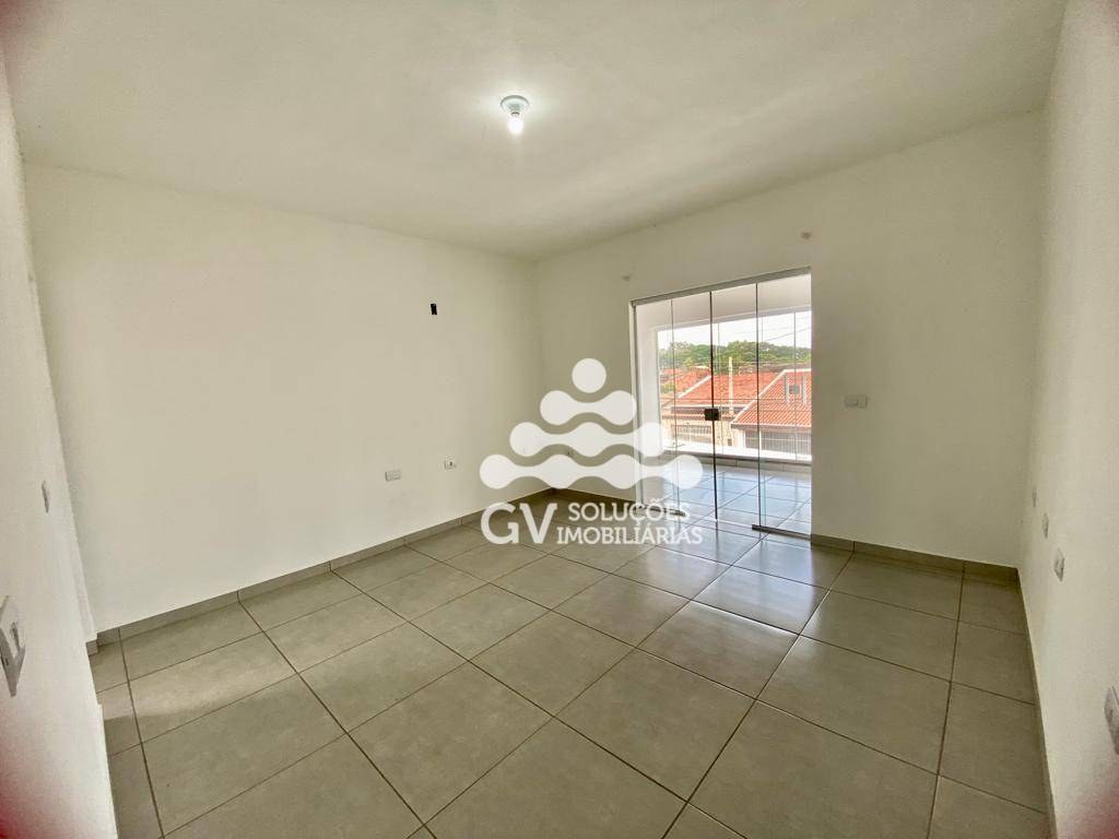 Casa para alugar com 3 quartos, 200m² - Foto 18