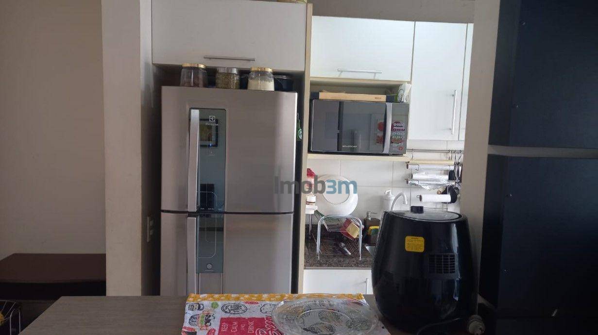 Apartamento à venda com 2 quartos, 65m² - Foto 4