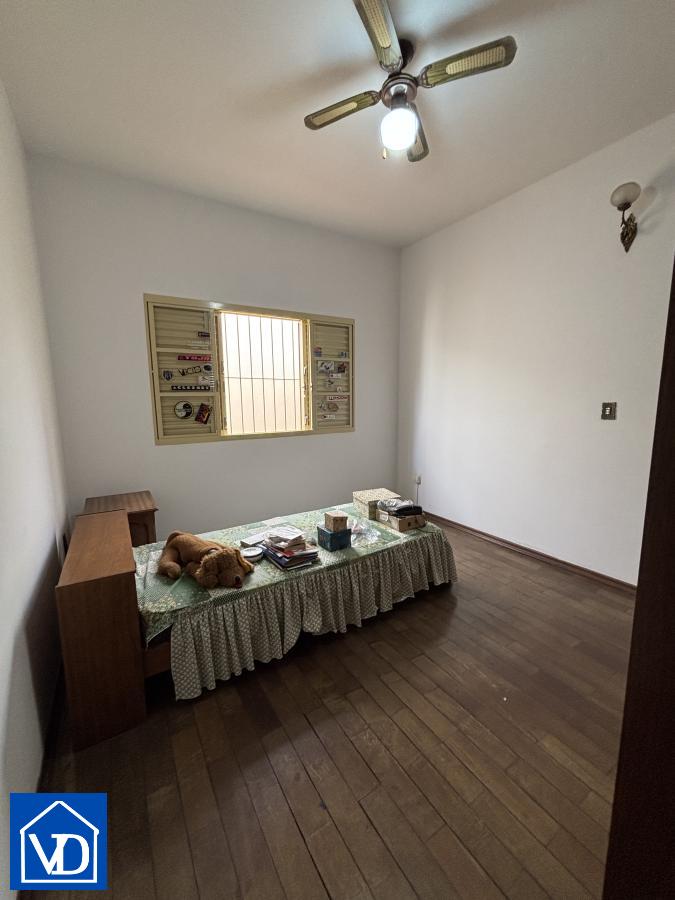 Casa para alugar com 4 quartos, 181m² - Foto 14