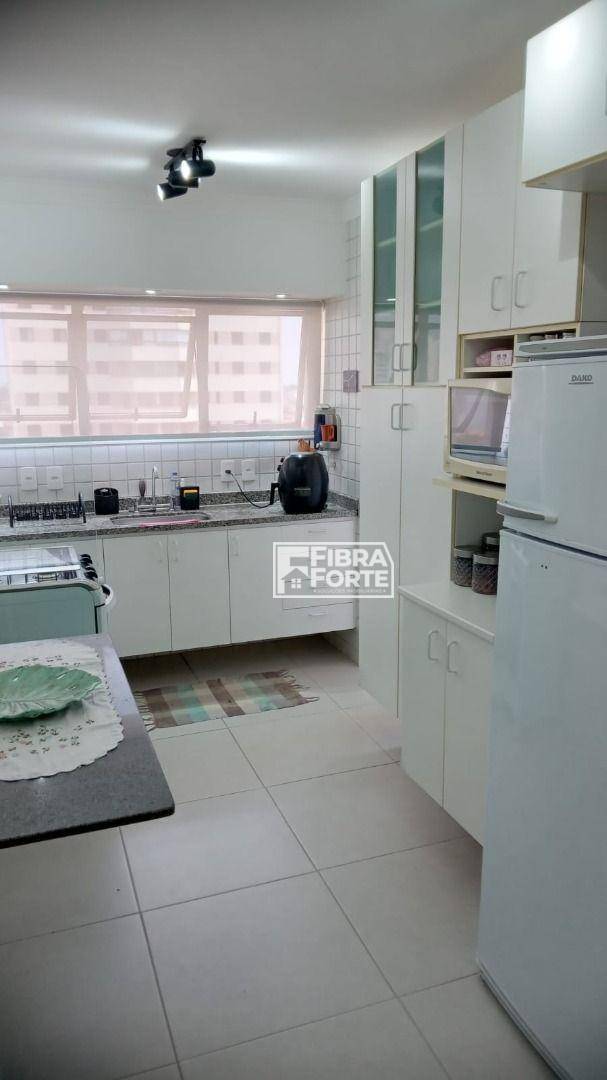 Apartamento à venda com 3 quartos, 75m² - Foto 11