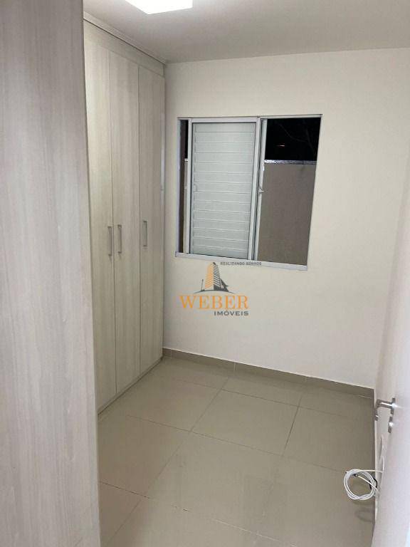 Apartamento à venda com 2 quartos, 42m² - Foto 17