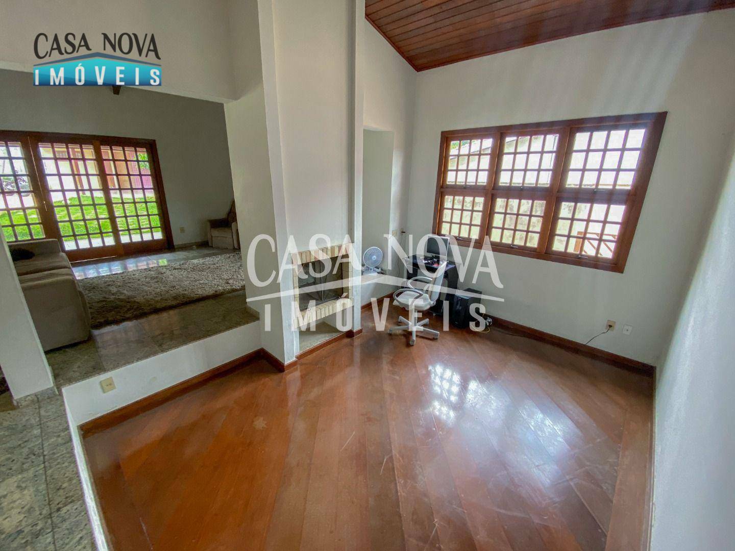 Casa de Condomínio à venda com 4 quartos, 450m² - Foto 6