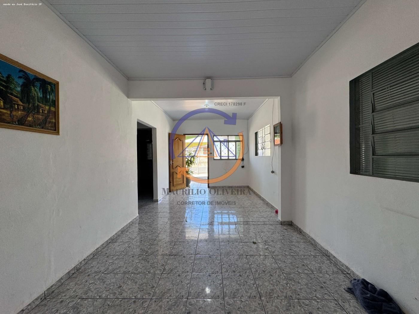 Casa à venda com 3 quartos, 206m² - Foto 3