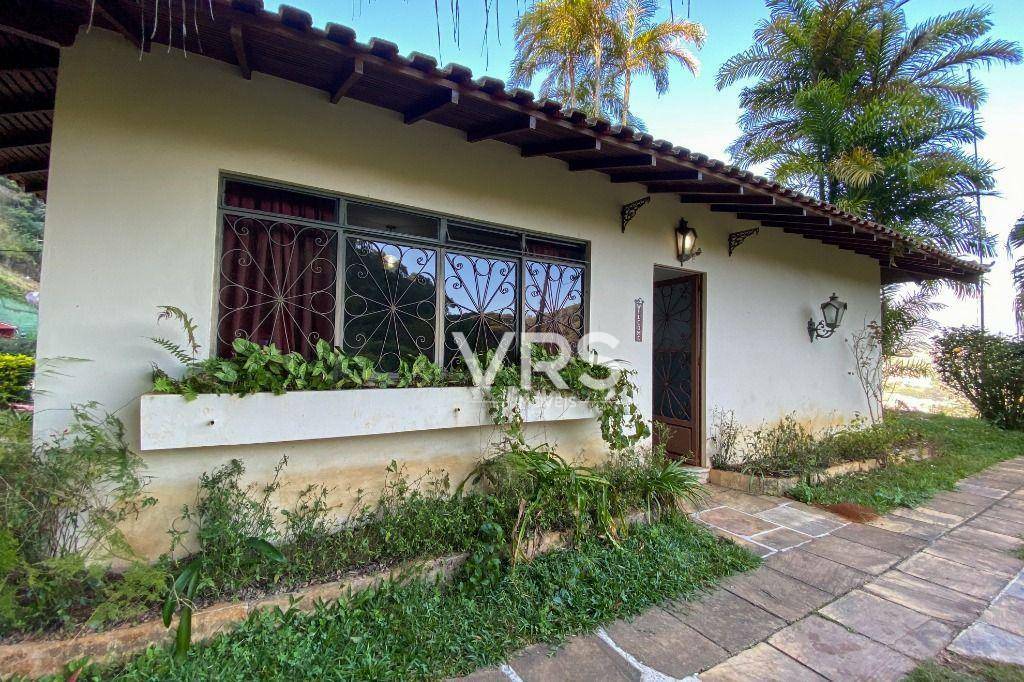 Casa à venda com 4 quartos, 228m² - Foto 24