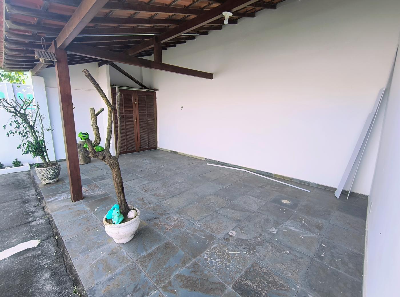 Casa à venda com 2 quartos, 172m² - Foto 10