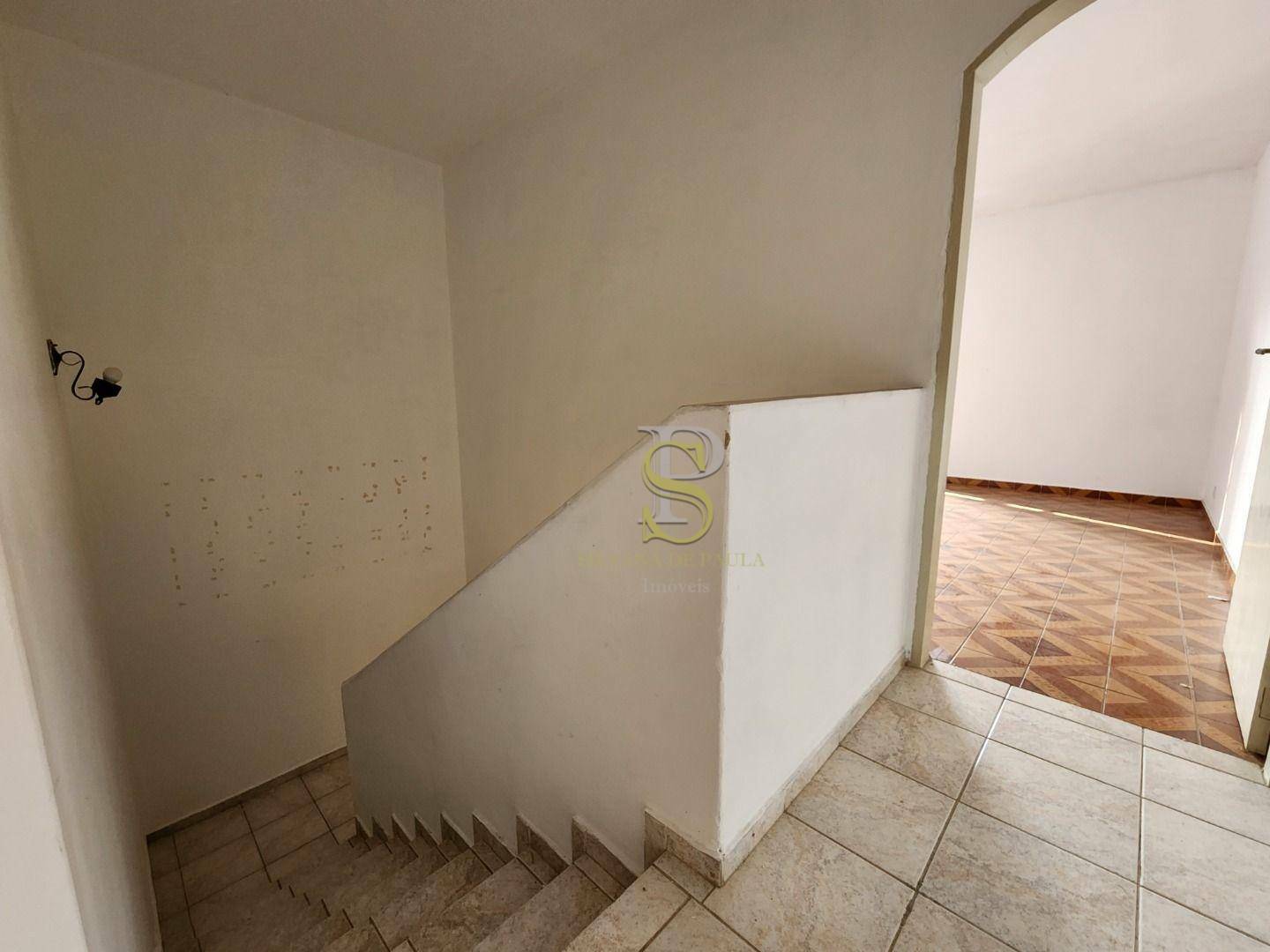 Casa à venda com 3 quartos, 250m² - Foto 11