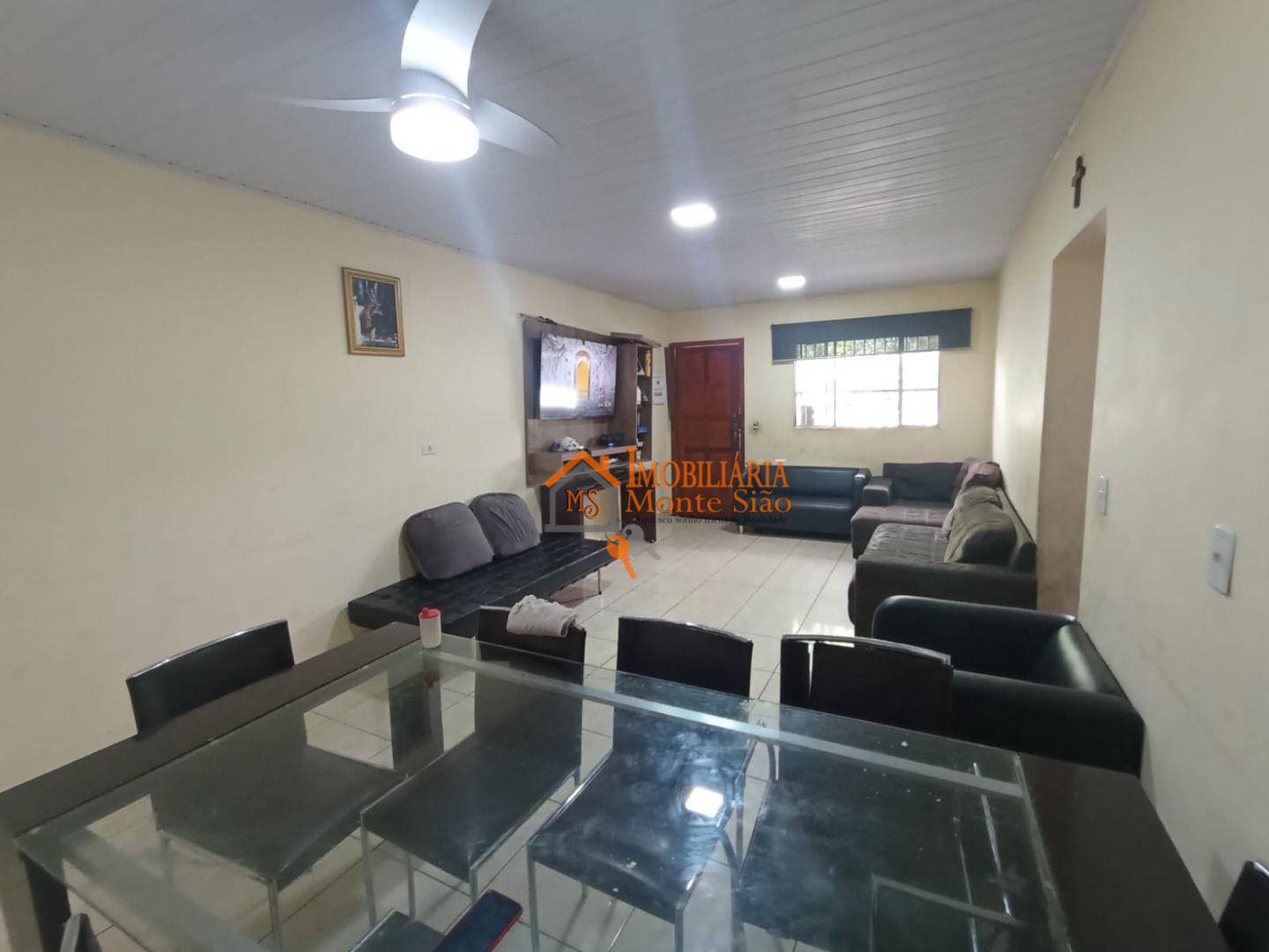 Casa à venda com 3 quartos, 154m² - Foto 1