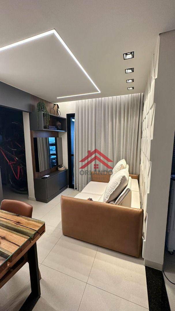 Apartamento à venda com 2 quartos, 63m² - Foto 1