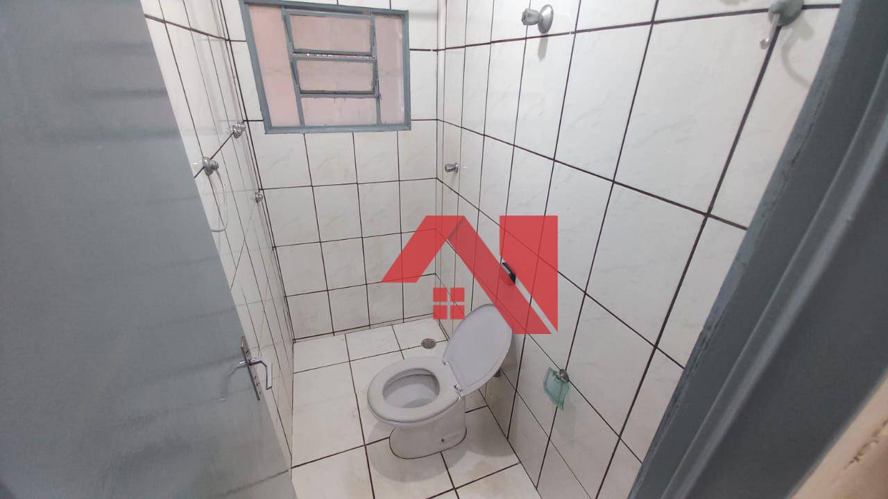 Casa para alugar com 2 quartos, 50m² - Foto 9