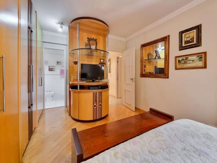 Apartamento à venda com 2 quartos, 125m² - Foto 4